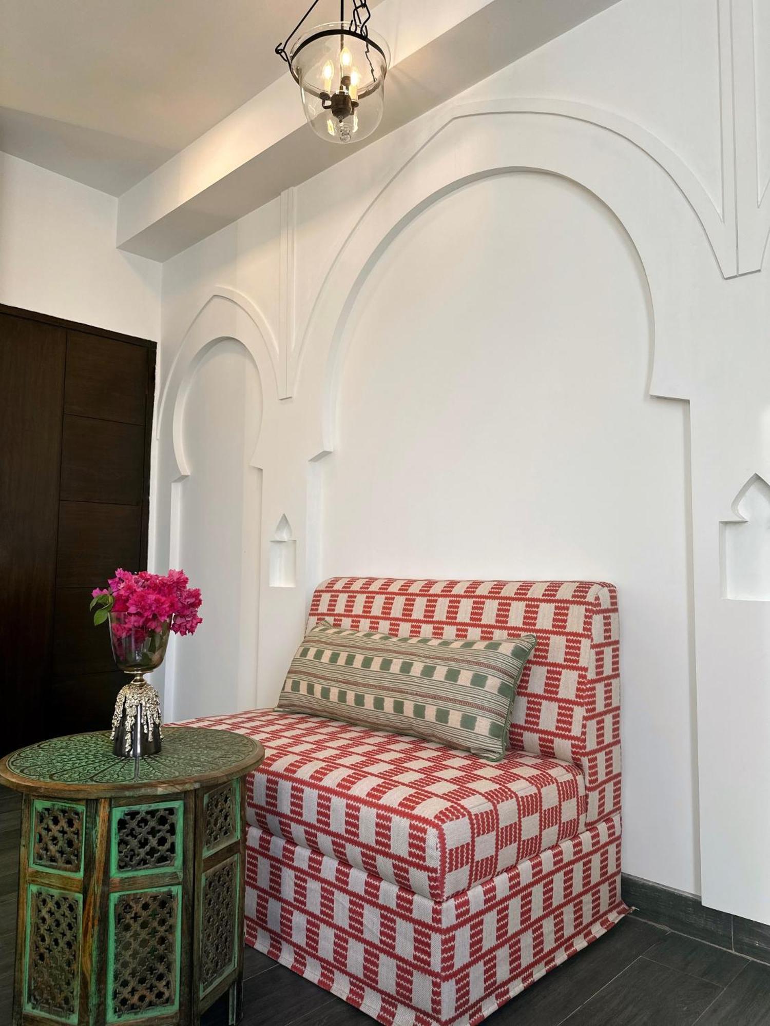 Hotel Atulyaa Taj Agra  Exteriör bild