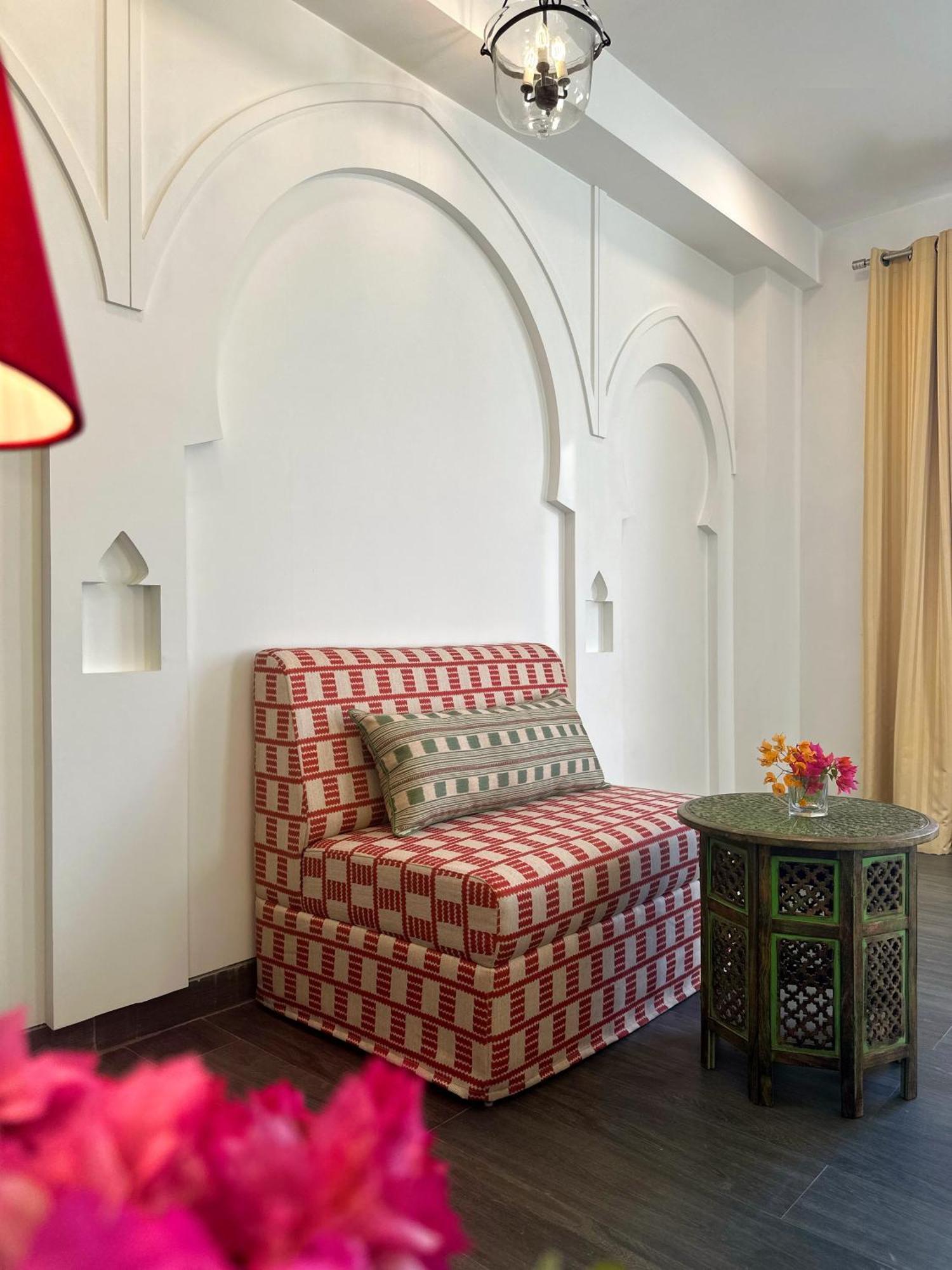 Hotel Atulyaa Taj Agra  Exteriör bild